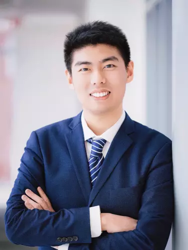 Photo of Qifan Zhang