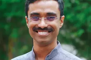 Photo of Aaron Maniam